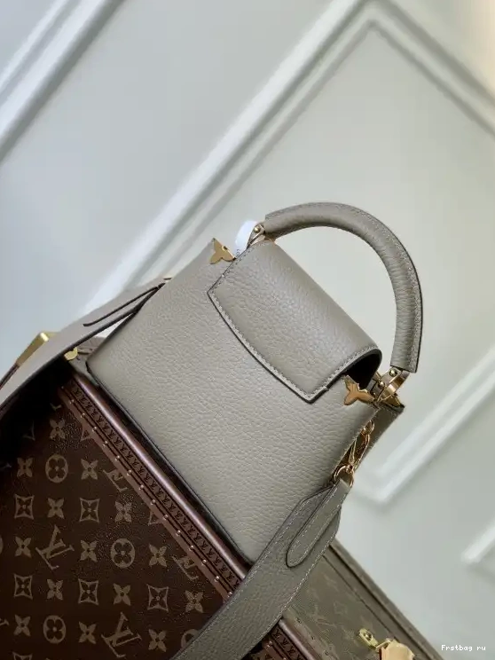 Frstbag ru LOUIS MINI CAPUCINES VUITTON 0609